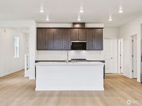 10316 6th Place SE SW 16, Lake Stevens WA 98258