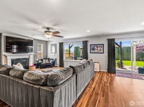 912 77th Drive SE, Lake Stevens WA 98258