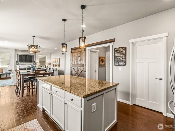 912 77th Drive SE, Lake Stevens WA 98258