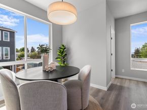 15726 40TH Avenue W B6, Lynnwood WA 98087