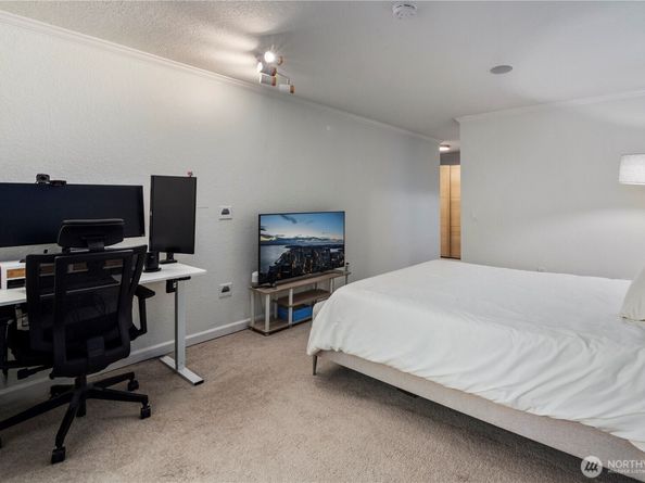 2606 174th Avenue NE, Redmond WA 98052