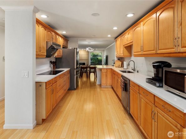 2606 174th Avenue NE, Redmond WA 98052