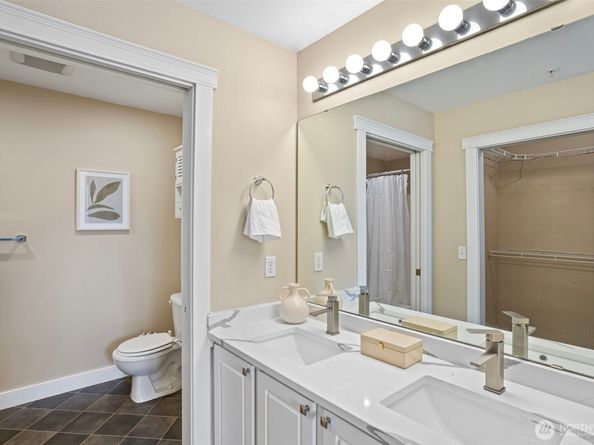 5292 236th Place SE 241, Issaquah WA 98029