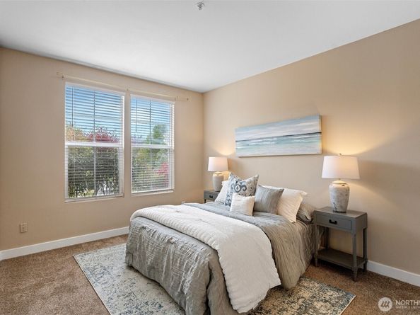 5292 236th Place SE 241, Issaquah WA 98029