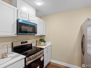 5292 236th Place SE 241, Issaquah WA 98029
