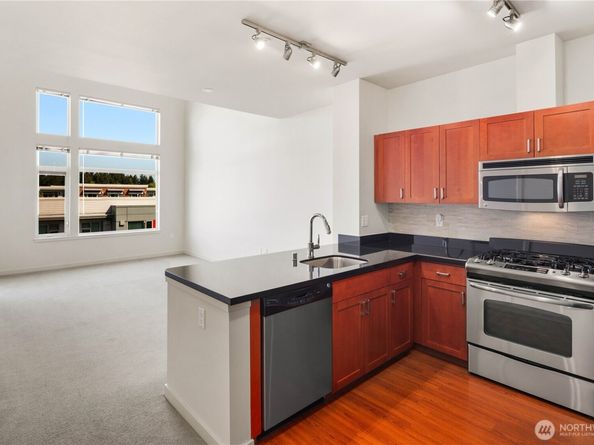 15100 6th Avenue SW 730, Burien WA 98166