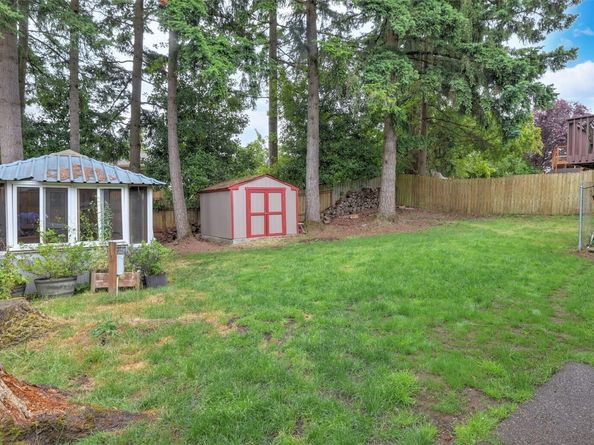 17618 162nd Avenue SE, Renton WA 98058