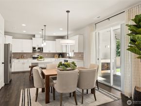 26919 30th Place S 14, Kent WA 98032