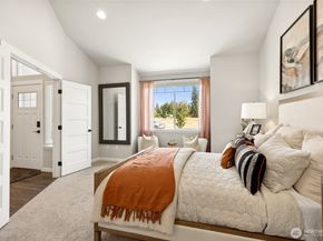 26919 30th Place S 14, Kent WA 98032