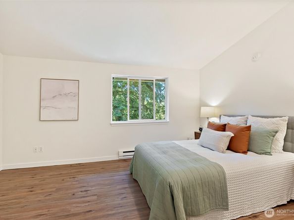 4330 W Lake Sammamish Prkway Parkway SE G114, Issaquah WA 98027