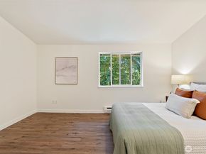 4330 W Lake Sammamish Prkway Parkway SE G114, Issaquah WA 98027