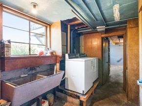 2518 36th Avenue W, Seattle WA 98199
