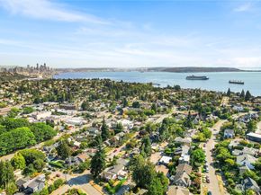2518 36th Avenue W, Seattle WA 98199