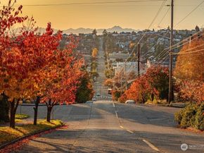 2518 36th Avenue W, Seattle WA 98199