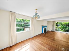 2518 36th Avenue W, Seattle WA 98199