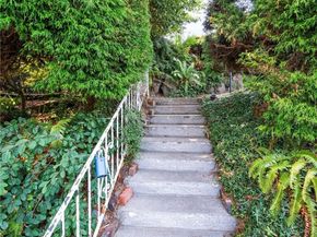 2518 36th Avenue W, Seattle WA 98199