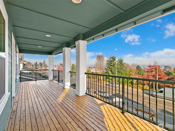 9898 5th Lane SW 23, Seattle WA 98106