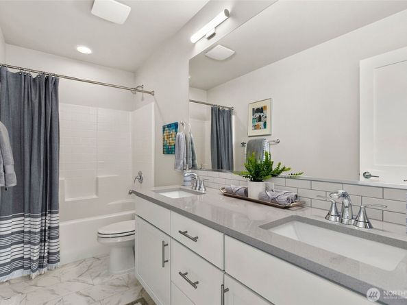 9898 5th Lane SW 23, Seattle WA 98106