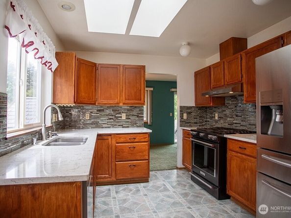 1994 Advantage Avenue, Port Orchard WA 98366
