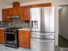 1994 Advantage Avenue, Port Orchard WA 98366