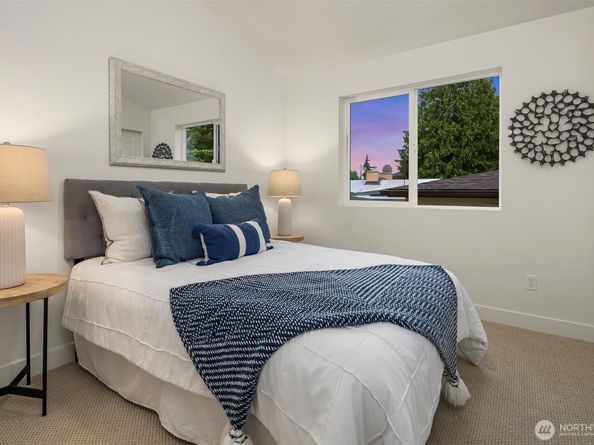 13548 39th Avenue NE C, Seattle WA 98125