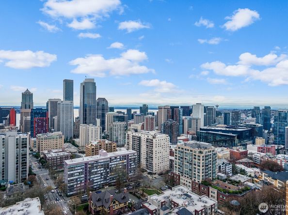 1321 Seneca Street 1001, Seattle WA 98101