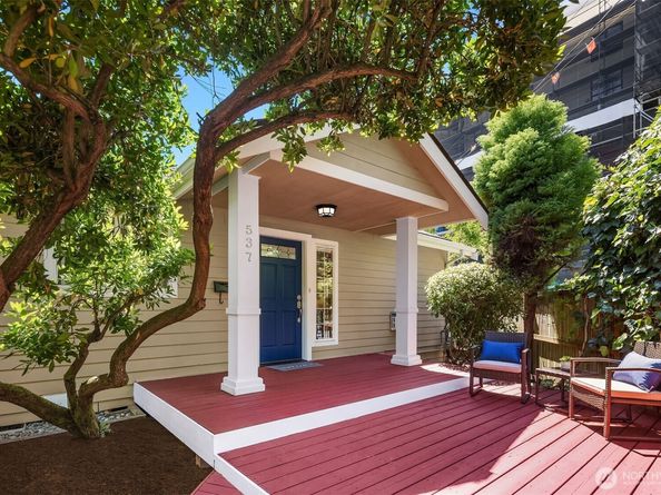 537 30th Avenue E, Seattle WA 98112