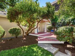537 30th Avenue E, Seattle WA 98112