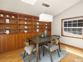 537 30th Avenue E, Seattle WA 98112