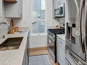 2713 E Yesler Way B, Seattle WA 98122