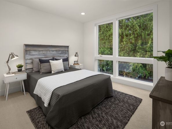 8237 122nd Avenue NE, Kirkland WA 98033