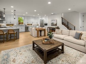 8237 122nd Avenue NE, Kirkland WA 98033