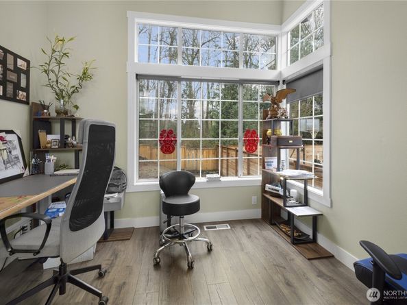 913 S 32nd Street, Renton WA 98055