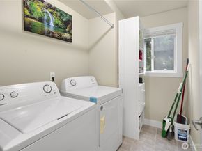 913 S 32nd Street, Renton WA 98055