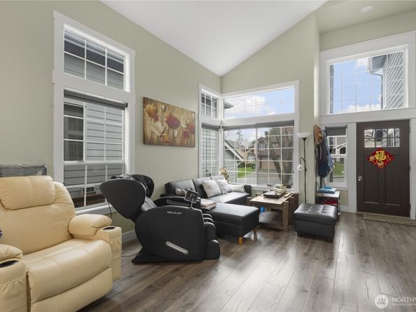 913 S 32nd Street, Renton WA 98055