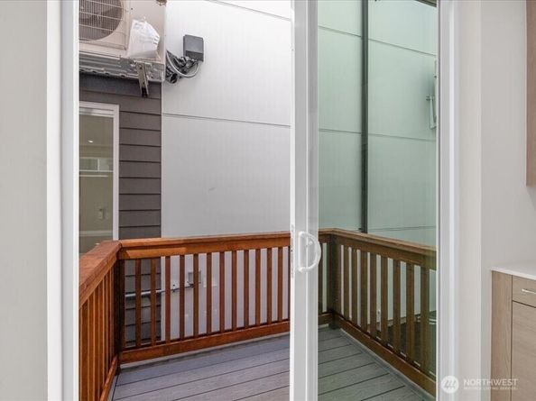1816 24th Avenue S, Seattle WA 98144
