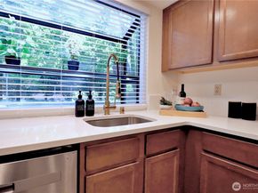 11500 NE 128th Street 48, Kirkland WA 98034