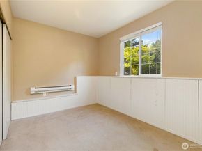 1010 205th Pl Se, Bothell WA 98012