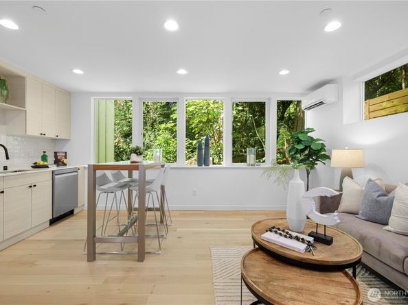12013 36th Avenue NE, Seattle WA 98125