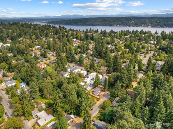 12013 36th Avenue NE, Seattle WA 98125