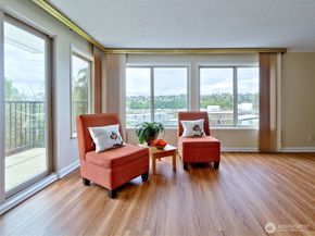 2219 13th Avenue W 1, Seattle WA 98119