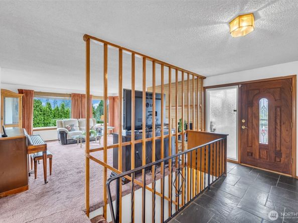 23319 11th Place S, Des Moines WA 98198