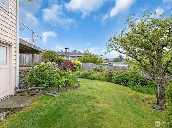 23319 11th Place S, Des Moines WA 98198