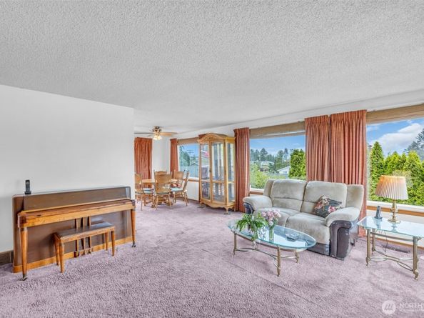 23319 11th Place S, Des Moines WA 98198