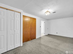 23319 11th Place S, Des Moines WA 98198