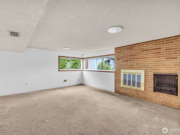 23319 11th Place S, Des Moines WA 98198