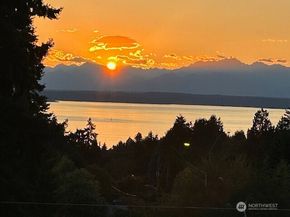 11515 Greenwood Avenue N B, Seattle WA 98133