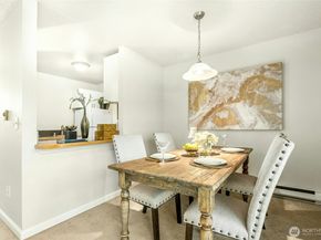 12513 NE 130th Way C204, Kirkland WA 98034