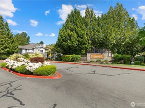 23782 SE Summerhill Lane 54, Issaquah WA 98029