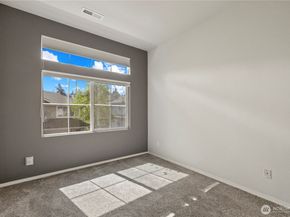 23782 SE Summerhill Lane 54, Issaquah WA 98029